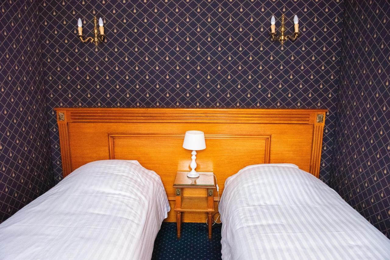 Hotel Jolly Roger Дюнкерк Экстерьер фото